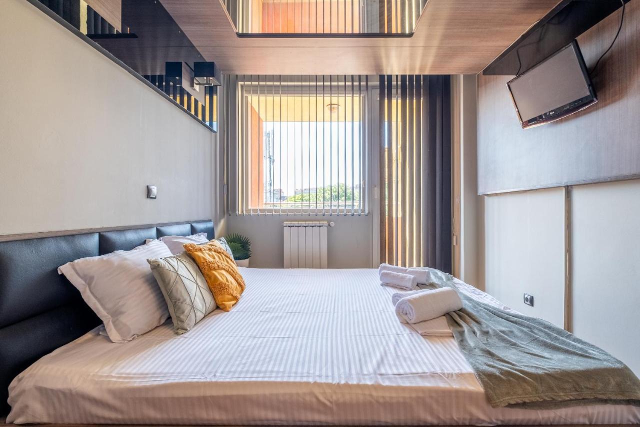 Deja Vu, Cozy & Quiet 1 Bdr Apt Fast Wi-Fi Szófia Kültér fotó