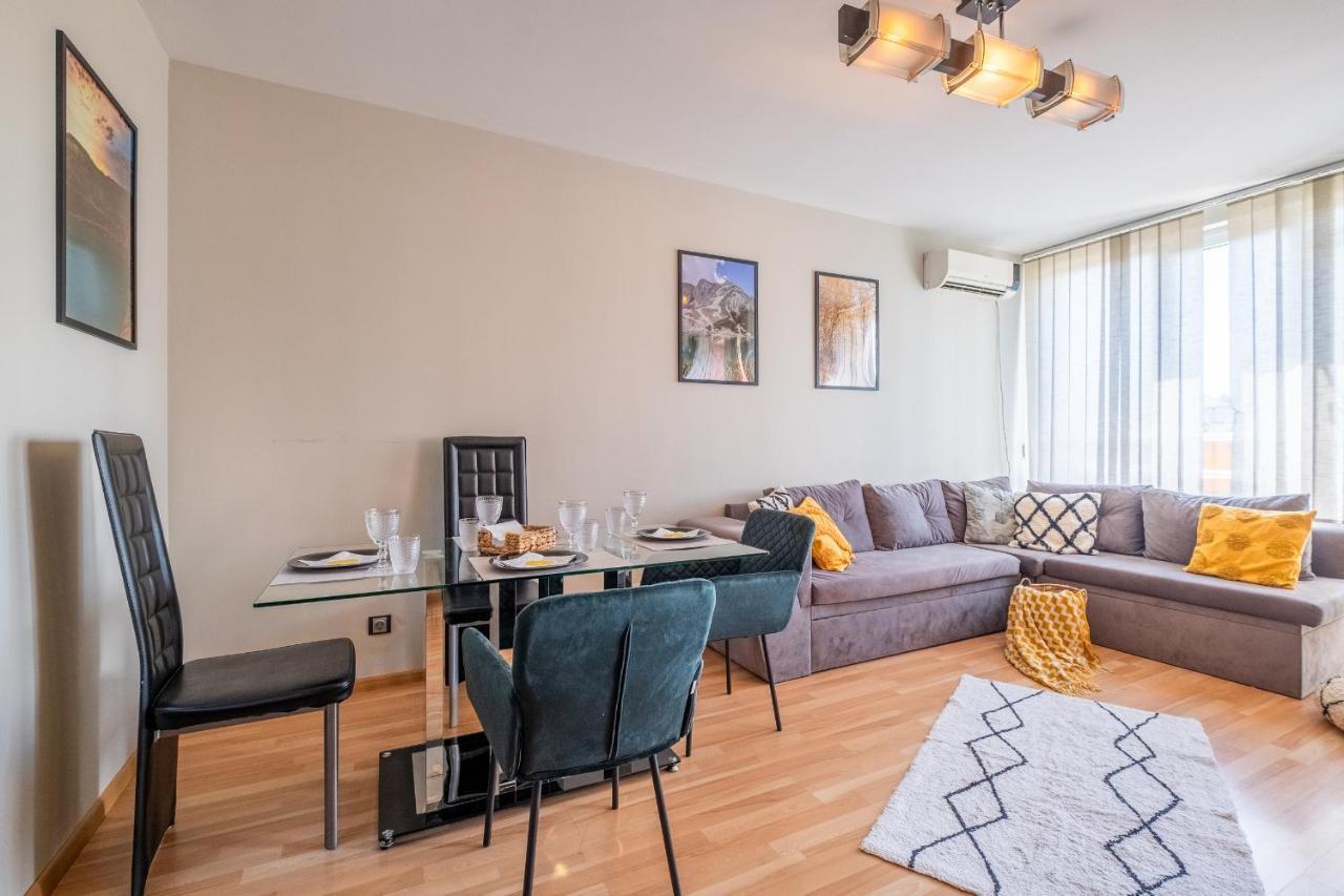 Deja Vu, Cozy & Quiet 1 Bdr Apt Fast Wi-Fi Szófia Kültér fotó