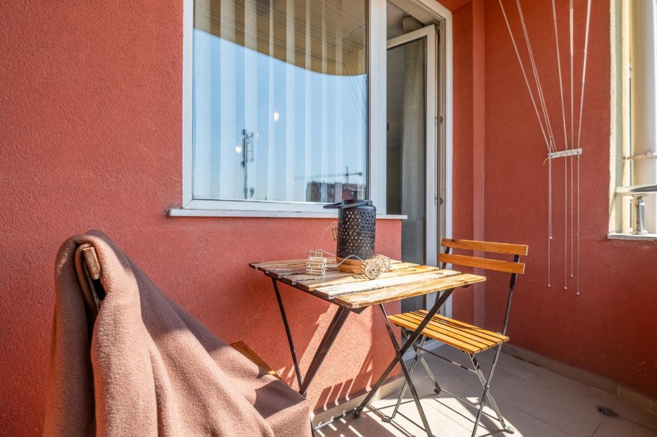 Deja Vu, Cozy & Quiet 1 Bdr Apt Fast Wi-Fi Szófia Kültér fotó