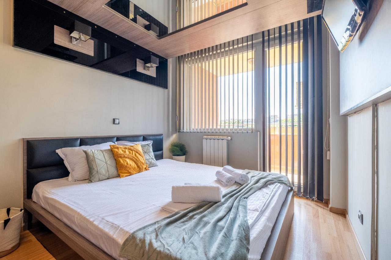 Deja Vu, Cozy & Quiet 1 Bdr Apt Fast Wi-Fi Szófia Kültér fotó